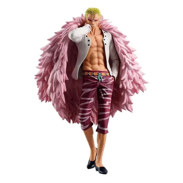 banpresto-one-piece-doflamingo-unbreakable-law-figur-mantel image 1
