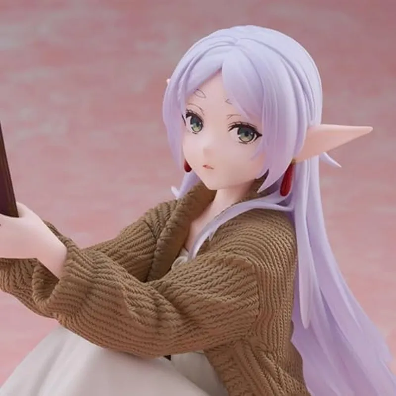 taito-frieren-desktop-cute-figur-sitzend-pvc-elfen-magierin image 2
