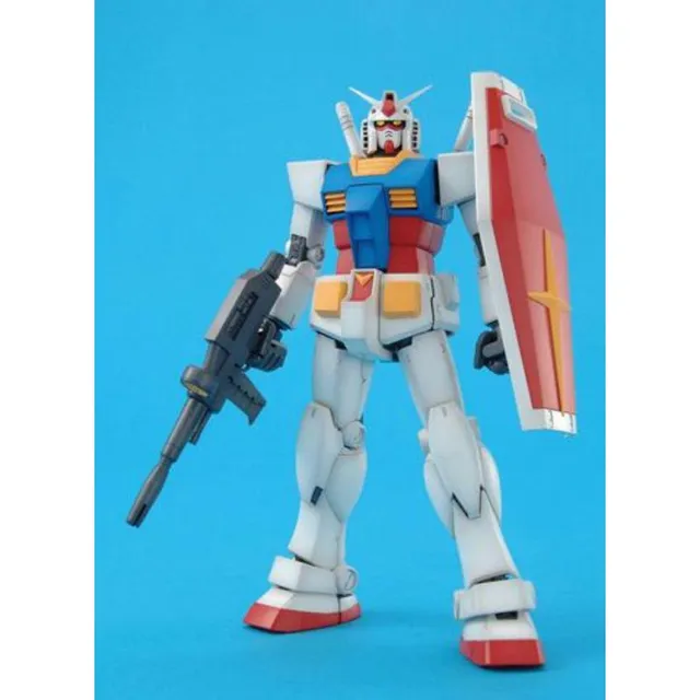 bandai-gundam-mg-rx-78-2-ver-2-0-modellbausatz-1-100-classic image 1