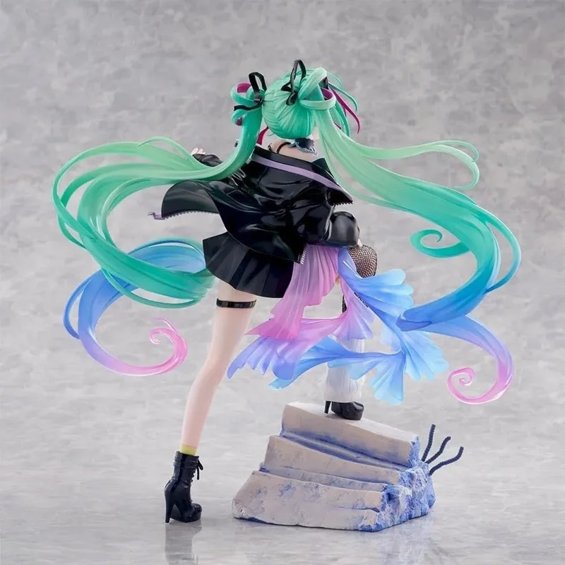 sega-figurizm-hatsune-miku-figur-punk-outfit-version image 5