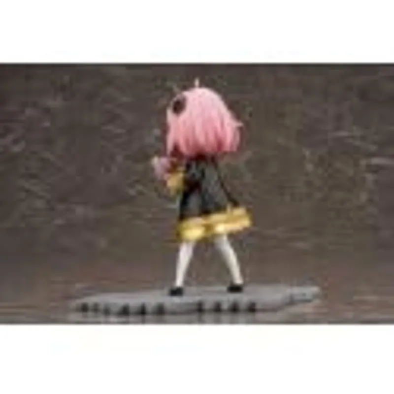 spy-x-family-anya-forger-1-7-scale-anime-figur image 3