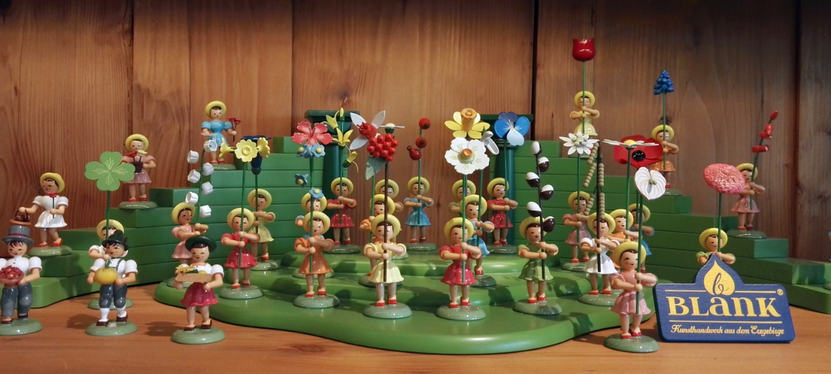 blank-blumenkinder-holzfigur-ganzjahresdeko-handgefertigt image 2