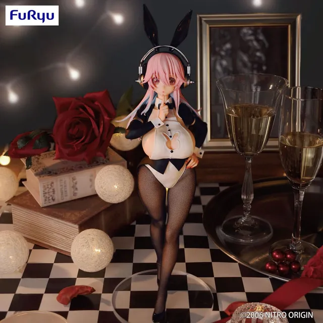 furyu-bicute-bunnies-super-sonico-tailcoat-ver-figur-30-cm image 1