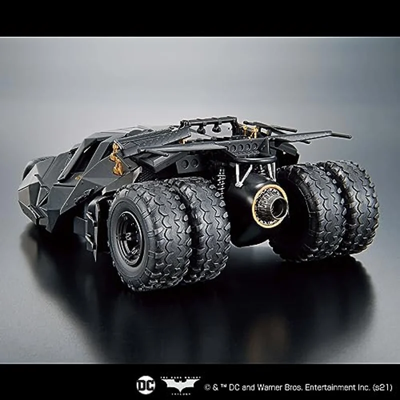 batman-batmobile-batman-begins-modellbausatz-1-35 image 2