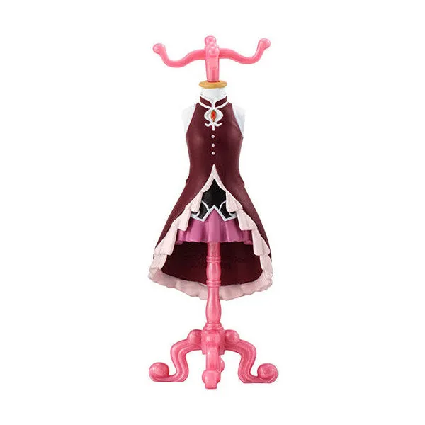 kameco-figur-madoka-magica-kyoko-uniform-capsule-torso-gashapon-9cm image 1