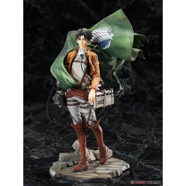 levi-attack-on-titan-pvc-statue-1-7-24-cm-hobby-max image 1