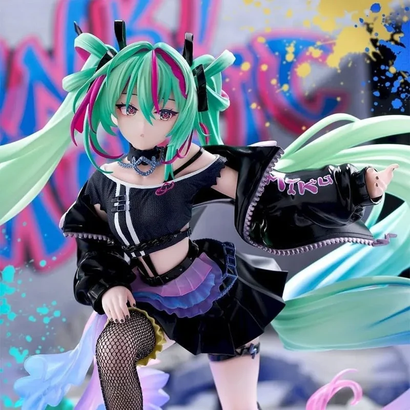 sega-figurizm-hatsune-miku-figur-punk-outfit-version image 3