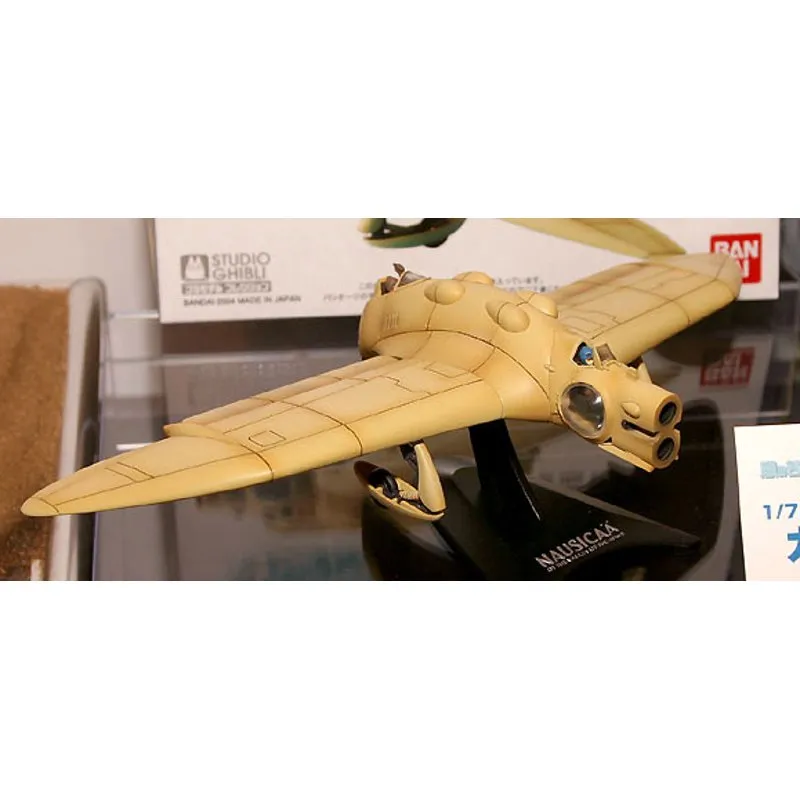 studio-ghibli-nausicaa-03-gunship-modell-klein image 1