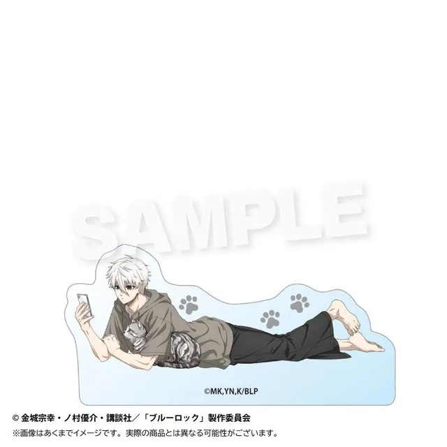 blue-lock-nagi-acrylfigur-playing-with-cats-ver-aufsteller image 1