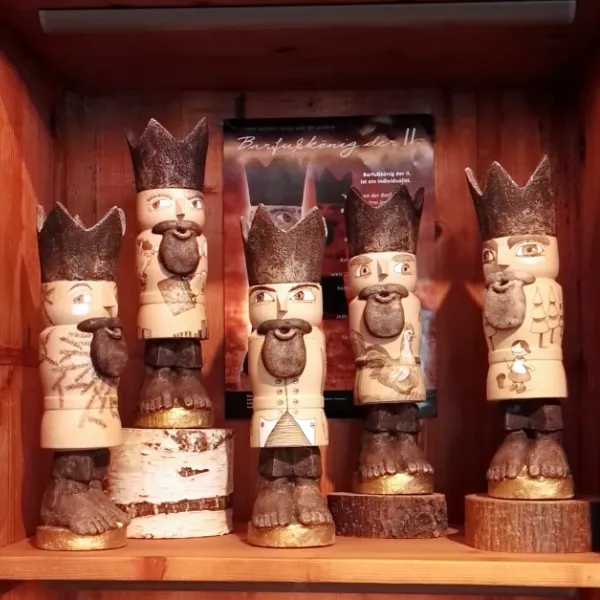 blank-barfu-k-nig-i-rauchfigur-limitiert-holz-unikat image 1